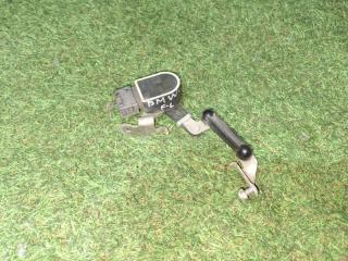 Фото запчасти датчик высоты дорожного просвета передний левый BMW 6-Series 2015 контрактная запчасть Запчасть датчик высоты дорожного просвета передний левый BMW 6-Series 2015