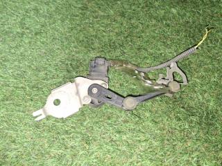 Датчик высоты дорожного просвета передний левый C-CLASS 2015 205.242 274920