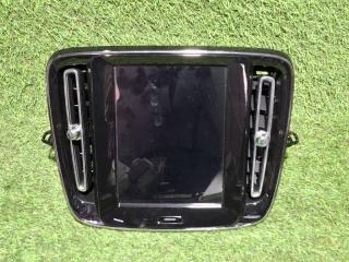 Монитор VOLVO XC40 2019