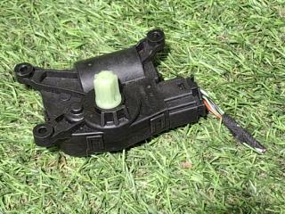 Сервопривод заслонок печки XC40 2019 XB420 B4204T47