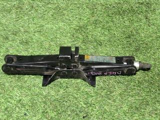 Запчасть поддомкратник / домкрат MAZDA CX-30 2022