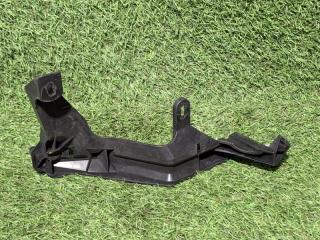 Фото запчасти крепление бампера переднее левое PORSCHE CAYENNE 2008 контрактная запчасть Запчасть крепление бампера переднее левое PORSCHE CAYENNE 2008