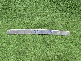 Запчасть накладка кузова правая VOLVO XC40 2019