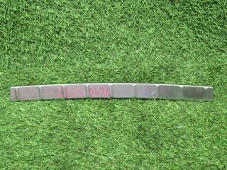 Запчасть накладка кузова левая VOLVO XC40 2019