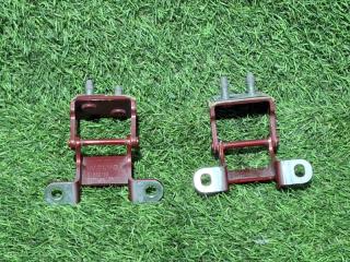 Петля двери XC40 2019 XB420 B4204T47