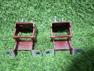 Петля двери XC40 2019 XB420 B4204T47