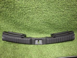 Фото запчасти накладка замка багажника HONDA CR-V 2021 контрактная запчасть Запчасть накладка замка багажника HONDA CR-V 2021