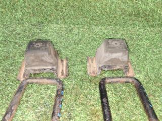 Стремянка рессоры передняя Forward 2003 FRS33K4J 6HH1