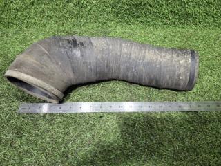 Запчасть патрубок воздушного фильтра ISUZU Forward 2003