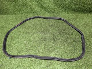 Запчасть уплотнительная резинка двери багажника SUBARU LEGACY 2017