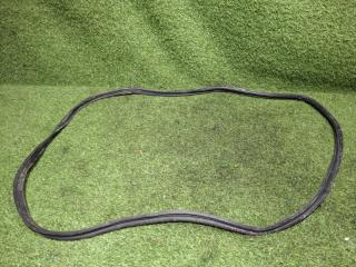 Уплотнительная резинка двери багажника MAZDA CX-30 2022