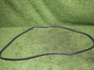 Запчасть уплотнительная резинка двери багажника правая HONDA Fit Shuttle 2012