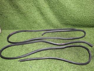 Уплотнение дверное MAZDA RX-8 2004