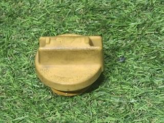 Крышка маслозаливной горловины SUBARU Impreza WRX 2015