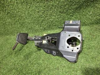 Запчасть педаль тормоза ISUZU ELF 2003