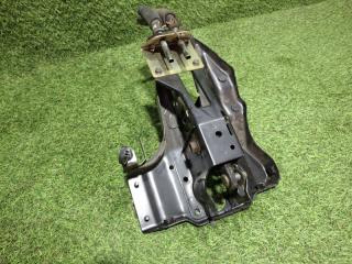 Педаль тормоза ELF 2003 NKR81E 4HL1