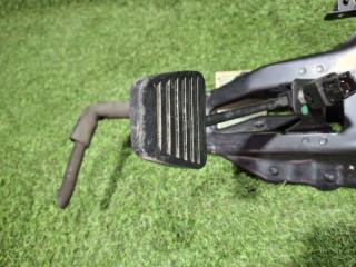 Педаль тормоза ELF 2003 NKR81E 4HL1