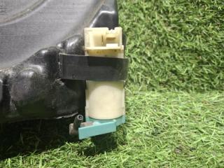 Бачок стеклоомывателя ELF 2003 NKR81E 4HL1