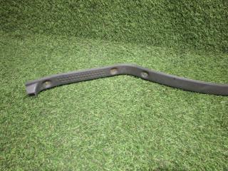 Порожек пластиковый левый ELF 2003 NKR81E 4HL1