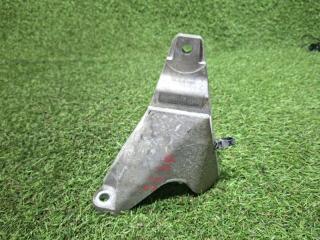 Фото запчасти кронштейн двигателя левый MAZDA RX-8 2007 контрактная запчасть Запчасть кронштейн двигателя левый MAZDA RX-8 2007