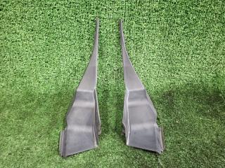 Уголок решетки под дворники SUBARU FORESTER