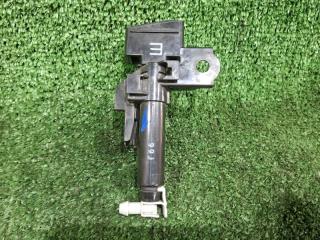 Форсунка омывателя фар передняя левая SUBARU FORESTER контрактная Форсунка омывателя фар передняя левая SUBARU FORESTER