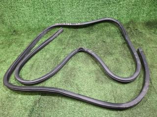 Запчасть уплотнение дверное левое HONDA ELEMENT 2004