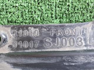 Брызговик передний левый FORESTER SKE FB20W