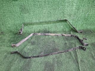 Запчасть крепление топливного бака MITSUBISHI GALANT 2002