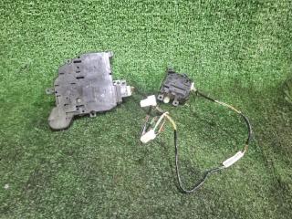 Фото запчасти сервопривод заслонок печки TOYOTA NOAH 2017 контрактная запчасть Запчасть сервопривод заслонок печки TOYOTA NOAH 2017