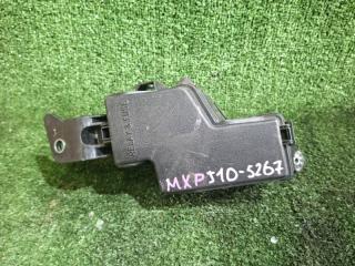 Запчасть блок предохранителей TOYOTA YARIS CROSS 2023