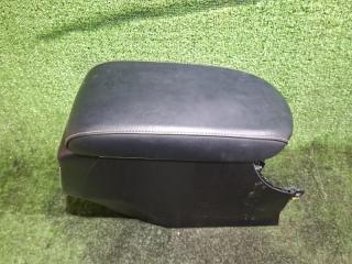 Подлокотник HARRIER 2014 ZSU60W 3ZR-FAE