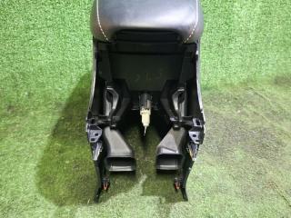 Подлокотник HARRIER 2014 ZSU60W 3ZR-FAE