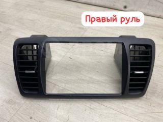 Рамка магнитолы Subaru Outback 2007 #26 (ПРОБЕГ 99 478км) контрактная Рамка магнитолы Subaru Outback 2007 #26 (ПРОБЕГ 99 478км)