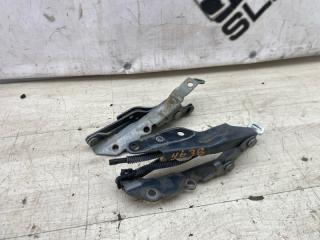Петля капота Subaru Outback 2005 #45 (ПРОБЕГ 56 167км) контрактная Петля капота Subaru Outback 2005 #45 (ПРОБЕГ 56 167км)