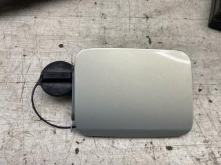 Лючок топливного бака Subaru Outback 2005 #52(ПРОБЕГ 60 558km) контрактная Лючок топливного бака Subaru Outback 2005 #52(ПРОБЕГ 60 558km)