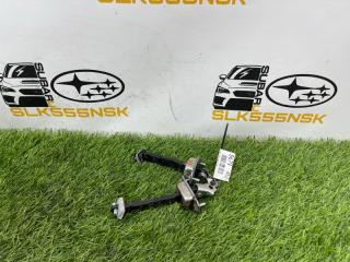 Ограничитель двери передний Subaru Forester 2013г #62 (ПРОБЕГ 90 645km)