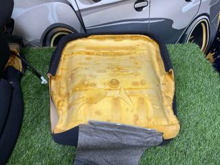 Обшивка сидений передняя VOLTZ 2002г #73 (ПРОБЕГ 89 181km) ZZE136 1ZZFE