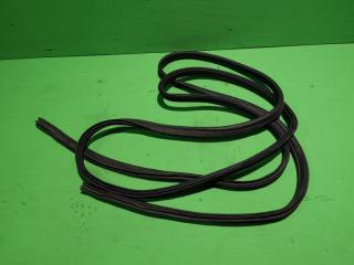 Уплотнитель багажника задний MERCEDES V 2003