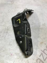 Кронштейн бампера левый MERCEDES C 2005