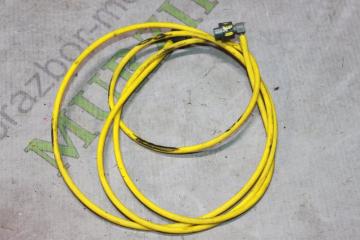 Вакуумная трубка передняя правая MERCEDES E 2000