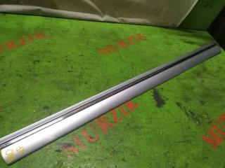 Молдинг двери передний правый MERCEDES E 2000