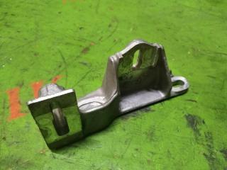 Опора двигателя MERCEDES V 2000