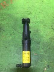 Форсунка омывателя левая MERCEDES C 2001