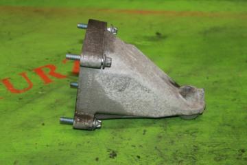 Опора двигателя правая MERCEDES E 2006