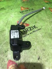 Замок багажника правый BMW X5 2007