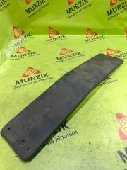 Накладка номерного знака MERCEDES E 2008