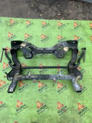 Подрамник двигателя MERCEDES C 2012