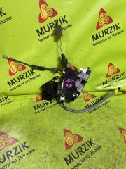 Запчасть замок двери передний правый MERCEDES C 2013