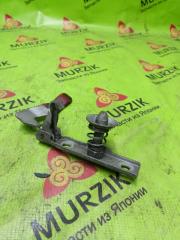 Замок капота MERCEDES V 2011